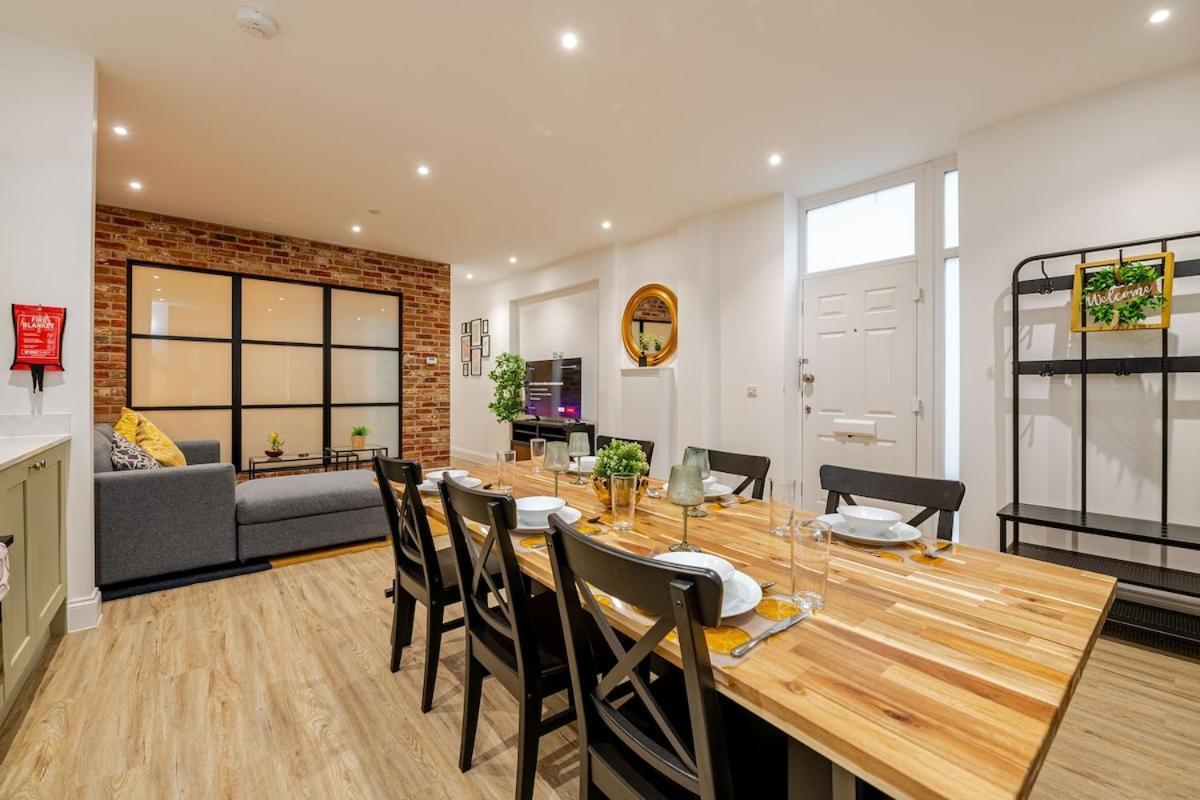 Brand New Apt - Beach Breeze Spacious 1-Bedroom Apartment With Parking - Sleeps 4 Ppl- Internet Bournemouth Exterior foto