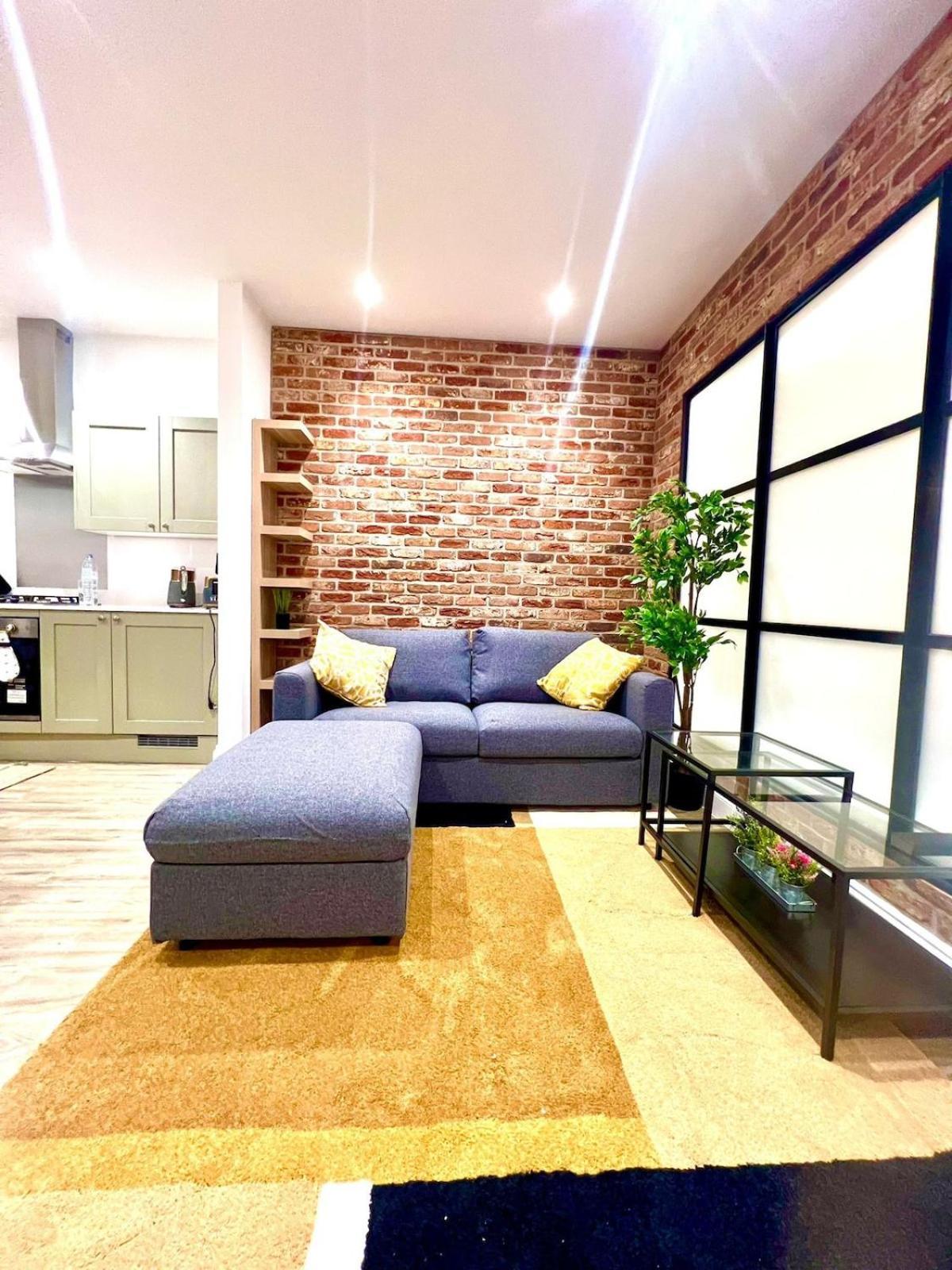Brand New Apt - Beach Breeze Spacious 1-Bedroom Apartment With Parking - Sleeps 4 Ppl- Internet Bournemouth Exterior foto